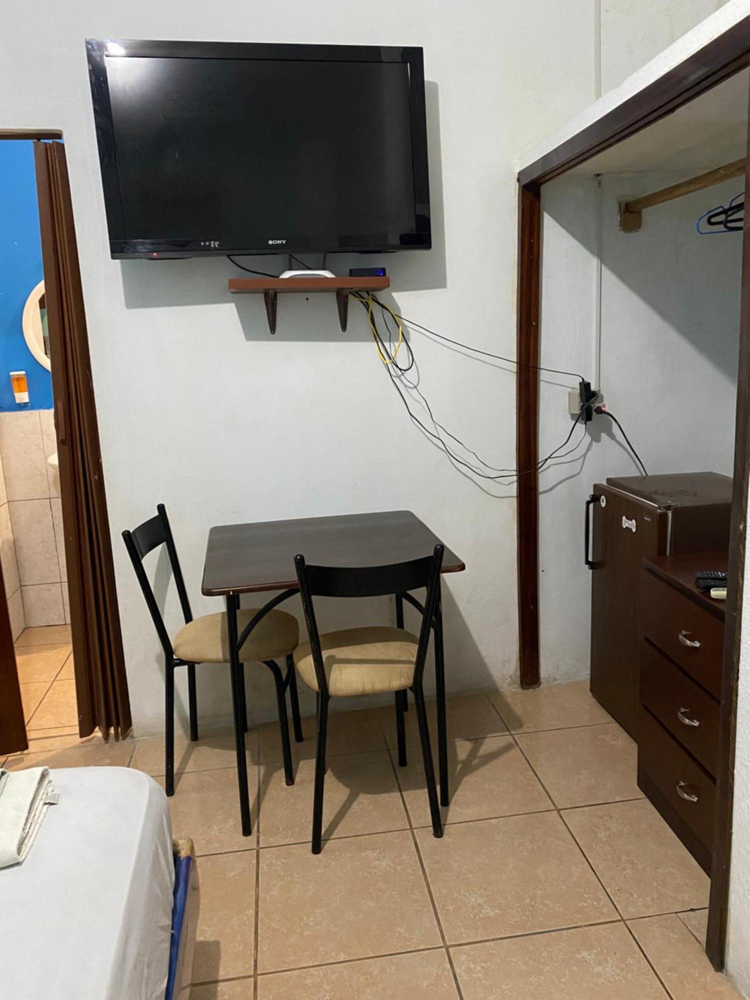 Playa Suites, Cerca Del Malecon Manta Ngoại thất bức ảnh